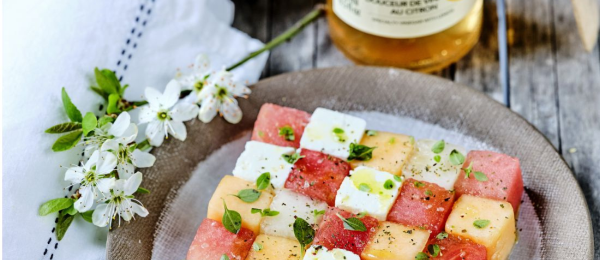 Mikado vannmelon, melon, agurk og feta salat   