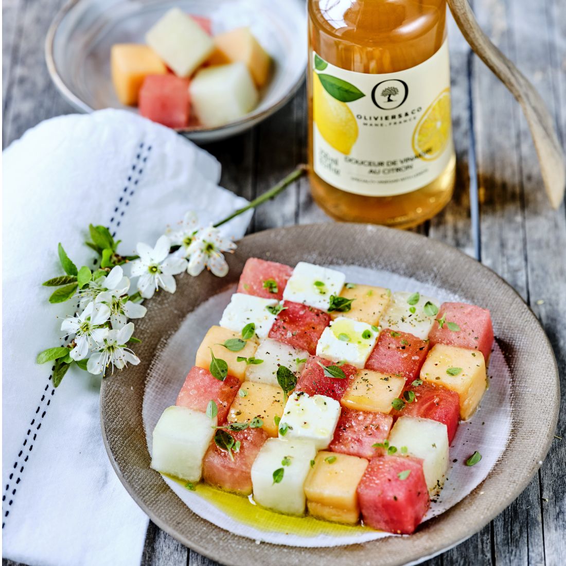 Mikado vannmelon, melon, agurk og feta salat   