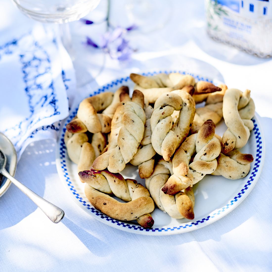 hjemmelaget aperitif olivenoljekjeks